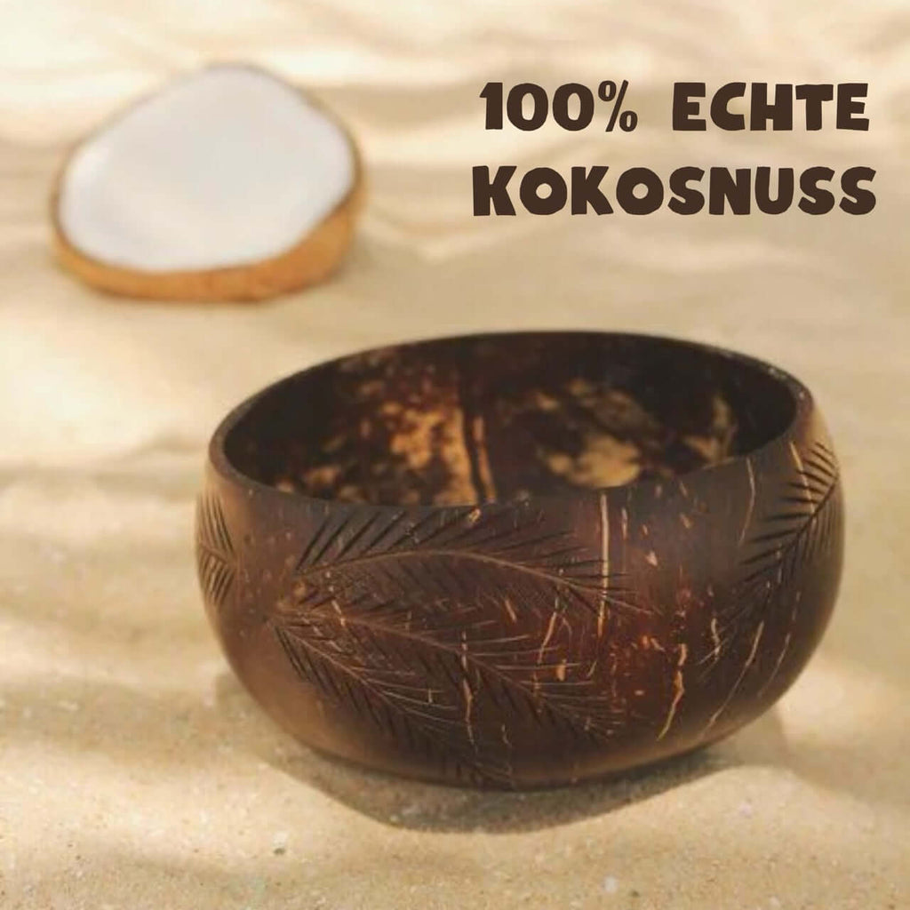 Kokosnuss Schale am Strand im Sand, aus echter Kokosnuss, natürlicher Look mit Gravur
